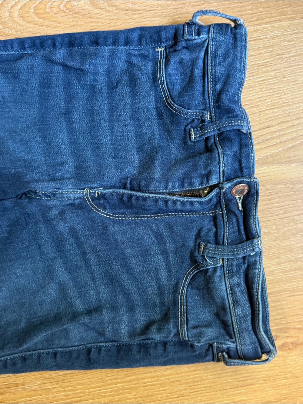 Dark Blue Distressed Men’s Jeans - Picture 3 of 4